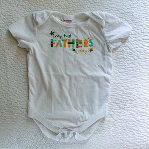 4/$10 - Gymboree | First Father’s Day Onesie